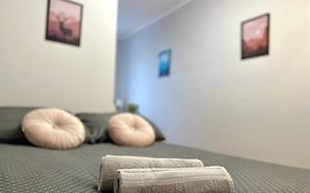 Mmrent Stag Room